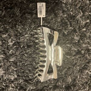 Silver Hair Claw Clip